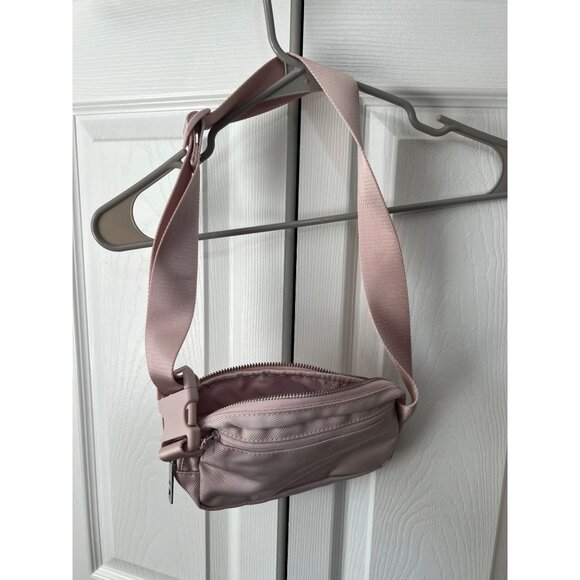 Lululemon Crossbody Belt Bag In Light Pink With Adjustable Strap & Zipper Closur - Picture 5 of 11